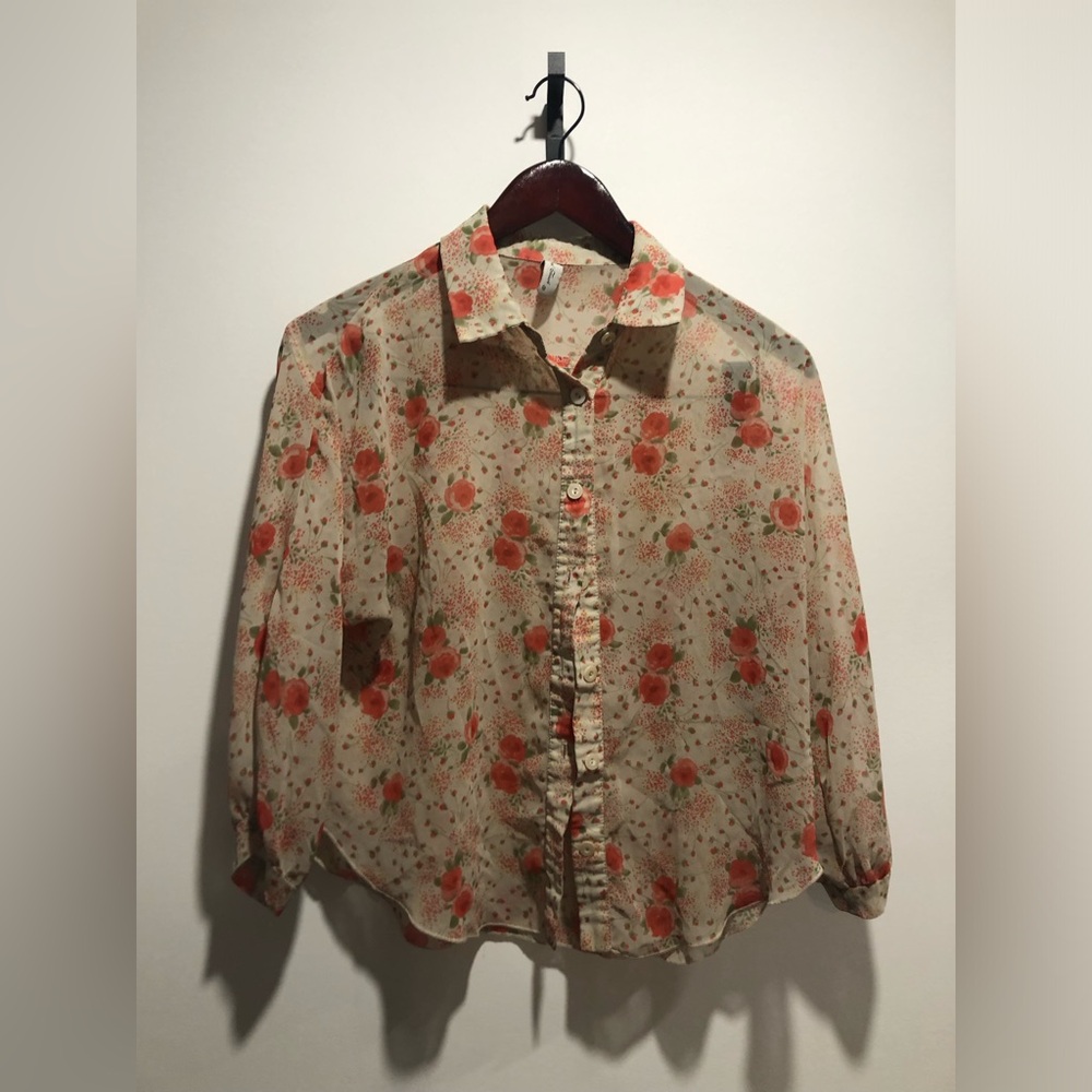 Floral Button-Up Blouse Cropped